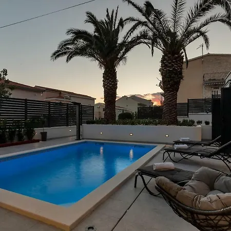 דירה Lulani Pool