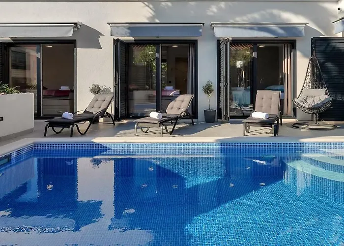 Apartmán Lulani Pool *