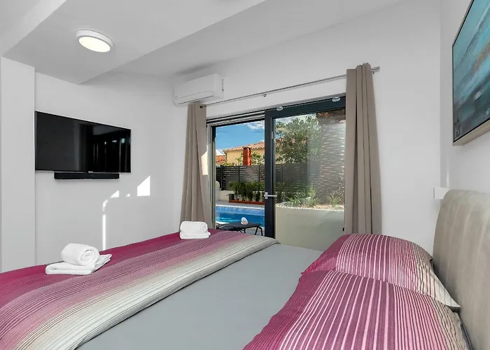 Lejlighed Lulani Pool Makarska
