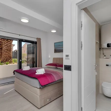 شقة Lulani Pool ماكارسكا