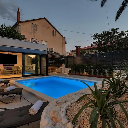 شقة Lulani Pool ماكارسكا